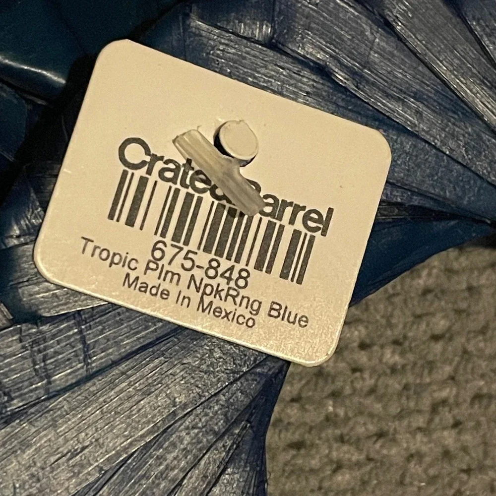 Crate & Barrel Napkin Rings Tropic Palm NpkRng Blue Set of 6 Handmade raffia NEW